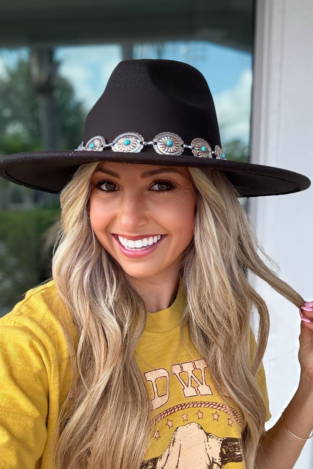 Black Western Concho Silver Chain Fedora Hat – Simply Me  display picture 3