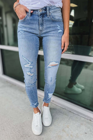 KanCan Star of the Show Distressed Jeans - Simply Me Boutique