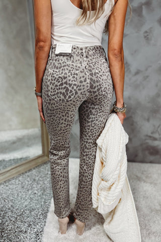 (PREORDER) KANCAN Phoenix High Rise Leopard Straight Jeans - Simply Me Boutique