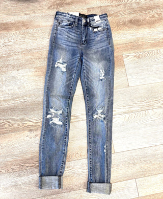 $19.99 SIZE 0/24 & 5/27 *Vendor Sample* JUDY BLUE High Rise Distressed Skinny Jean - Simply Me Boutique