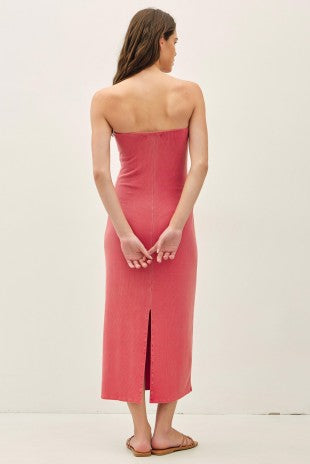 Sunset Social Ribbed Midi Strapless Dress (Red)