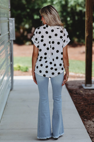 Everyday Chic Polka Dot Top (White)
