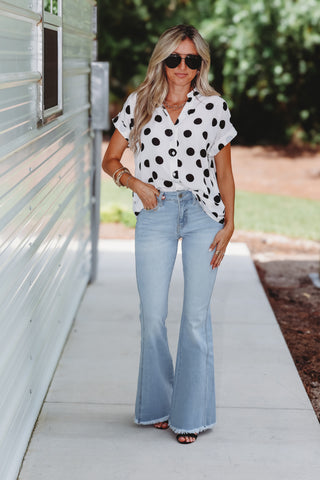 Everyday Chic Polka Dot Top (White)