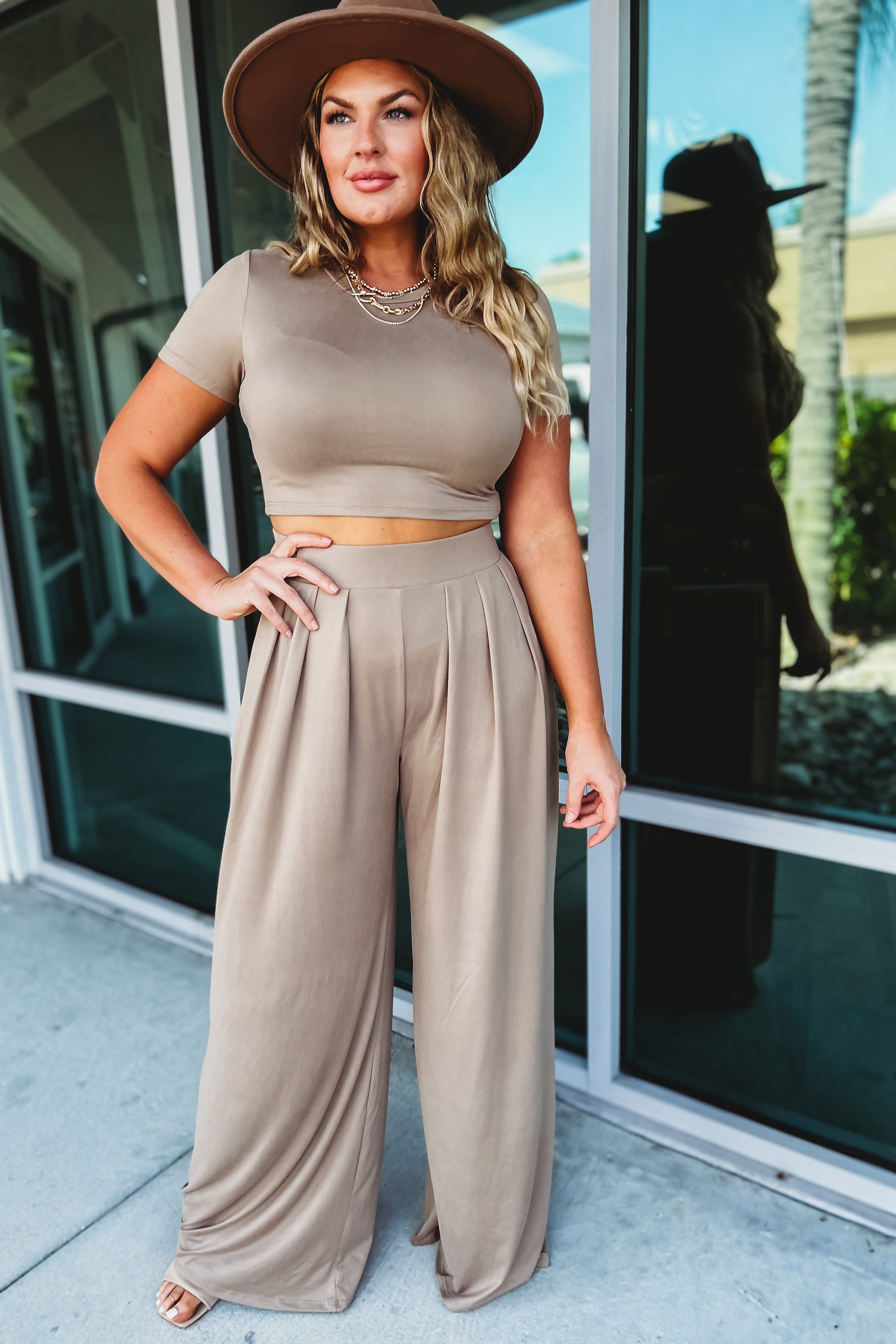 Blogger Collab: How to Rock High Waisted Palazzo Pants | Fashion, Style,  Modest fashion