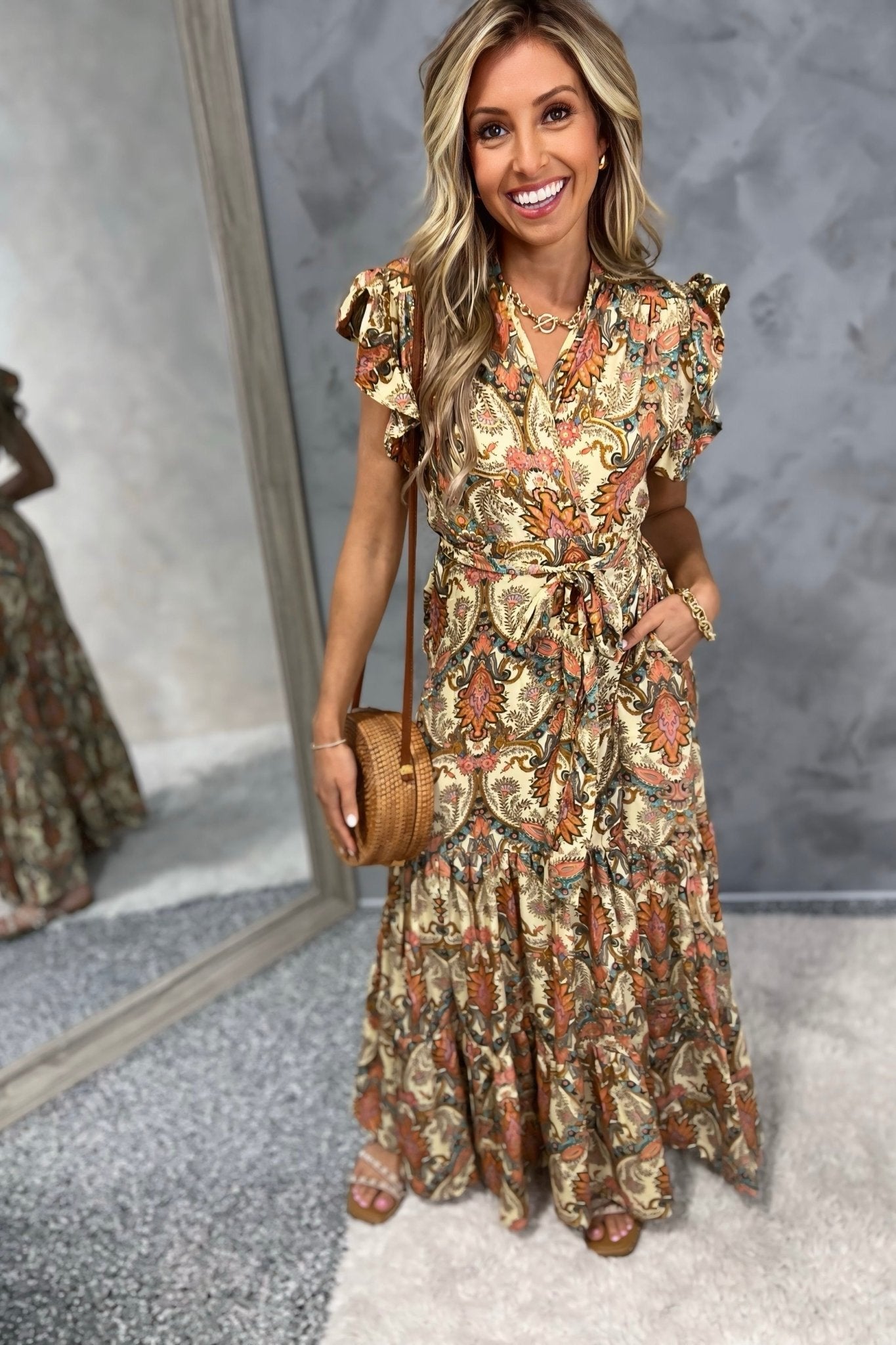 Boho Dreams Cream Ruffle Wrap Dress Simply Me Boutique S 2/4 Boho Dreams Cream Ruffle Wrap Dress Simply Me Boutique S 2/4