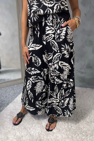 Botanical Breeze Black and Cream Cropped Pants Set - Simply Me Boutique