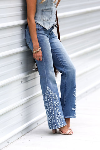CELLO Skylar Frayed Patch Flare Jeans - Simply Me Boutique