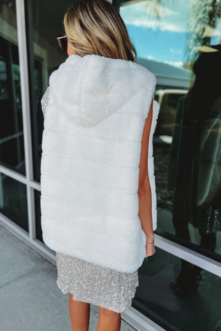 Faux Fur White Collared Vest - Simply Me Boutique