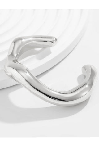 (Gold, Silver) Sculpted Edge Bangle Bracelet - Simply Me Boutique