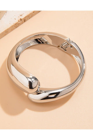 (Gold, Silver) Single Curved Bangle Bracelet - Simply Me Boutique
