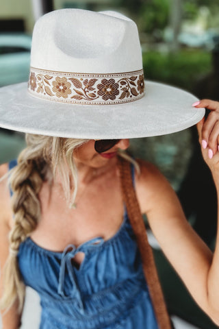 Ivory Flower Ribbon Hat - Simply Me Boutique