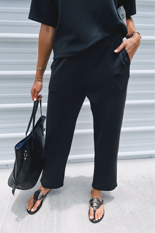 Luxe Fabric Cropped Black Pants - Simply Me Boutique