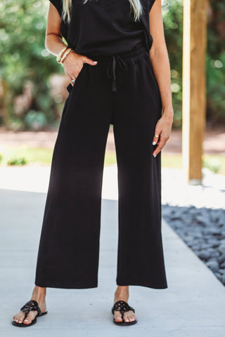 Luxe Scuba Wide Leg Cropped Pants (Black) - Simply Me Boutique
