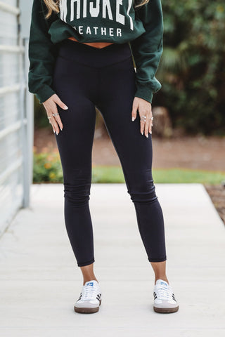 Making Moves Black Crossover Leggings - Simply Me Boutique