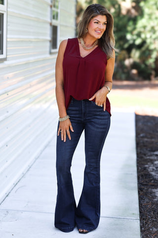 Merlot Office Basic V Neck Sleeveless Top - Simply Me Boutique