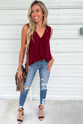 Office Basic V Neck Sleeveless Top - Simply Me Boutique