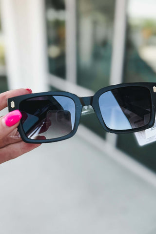 THE MARGIE Metallic Accent Resin Frame Sunglasses - Simply Me Boutique