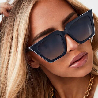 TOPFOXX Megan Hannigan CEO Black Sunglasses - Simply Me Boutique