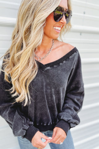 Weekend Days Washed V Neck Pullover - Simply Me Boutique