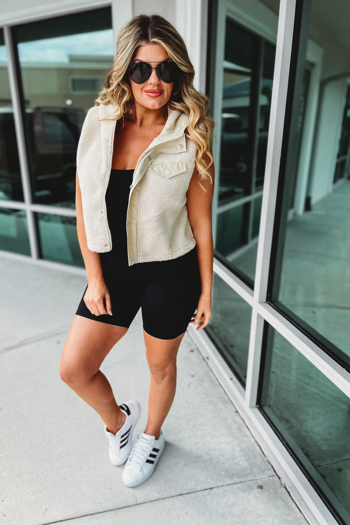 Cozy Find Cropped Sherpa Hooded Cream Vest