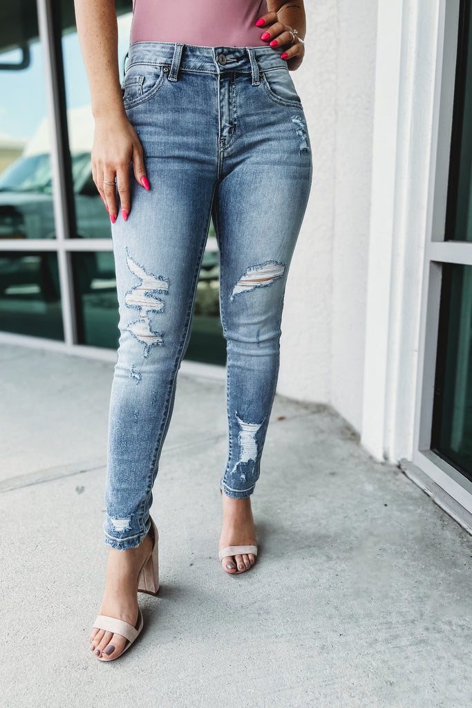 KanCan Star of the Show Distressed Mid Rise Jeans