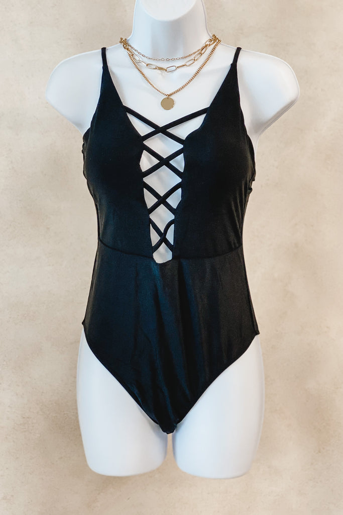 (More colors) The Costa Lattice Front One Piece Swimsuit