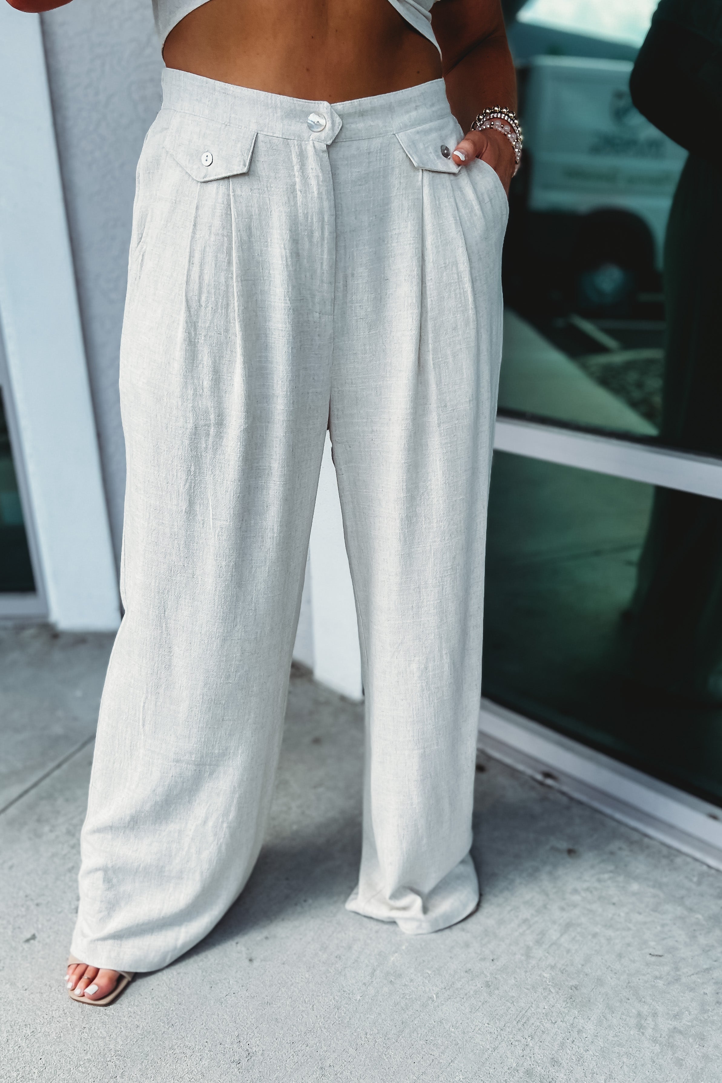 Linen palazzo pants in various sizes and colors