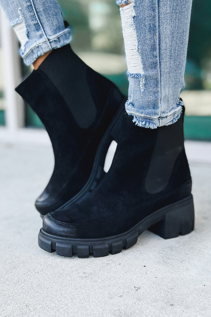 Chelsea Camden Black Boots